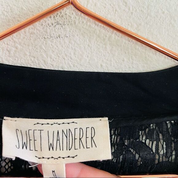 NWOT Sweet Wanderer Black Lace Jacket Medium - Picture 4 of 6